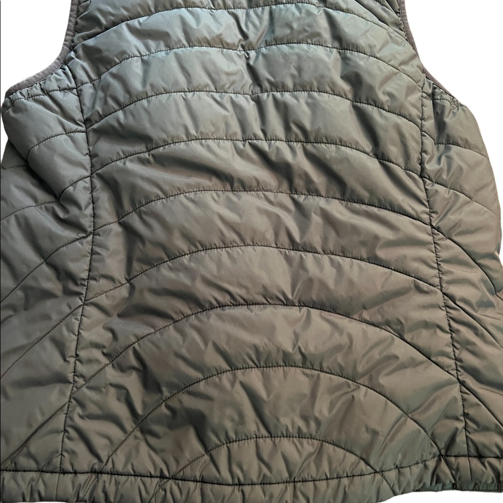 Women’s Lands End Puffer Vest- Size M - Picture 6 of 7